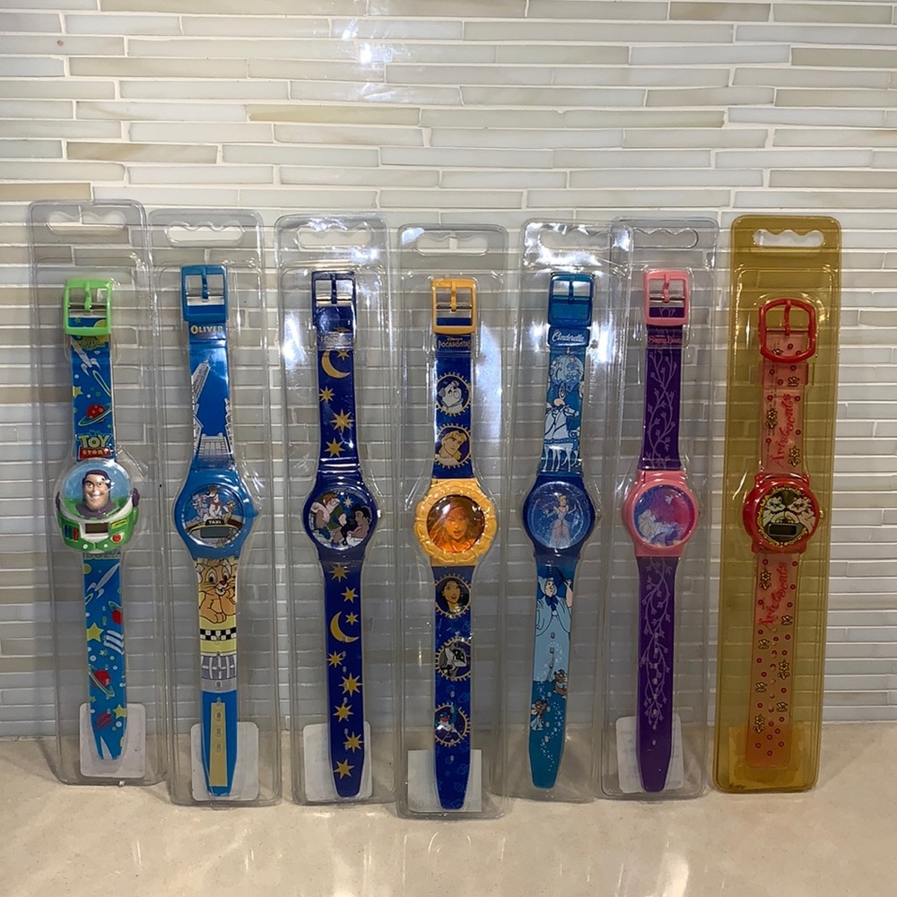 Vintage Disney Store Digital Watch‎